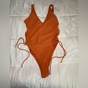 Cupshe One Piece Swimsuit, Large MUST GO